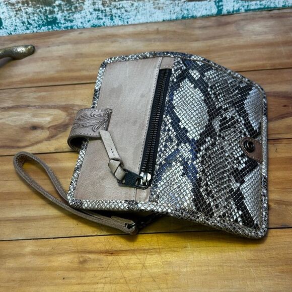 Stella Python Crossbody Wallet by STS Wristlet strap included - Picture 3 of 4